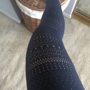 Fabletics SculptKnit fabric, navy leggings.  Size Medium, short length.
